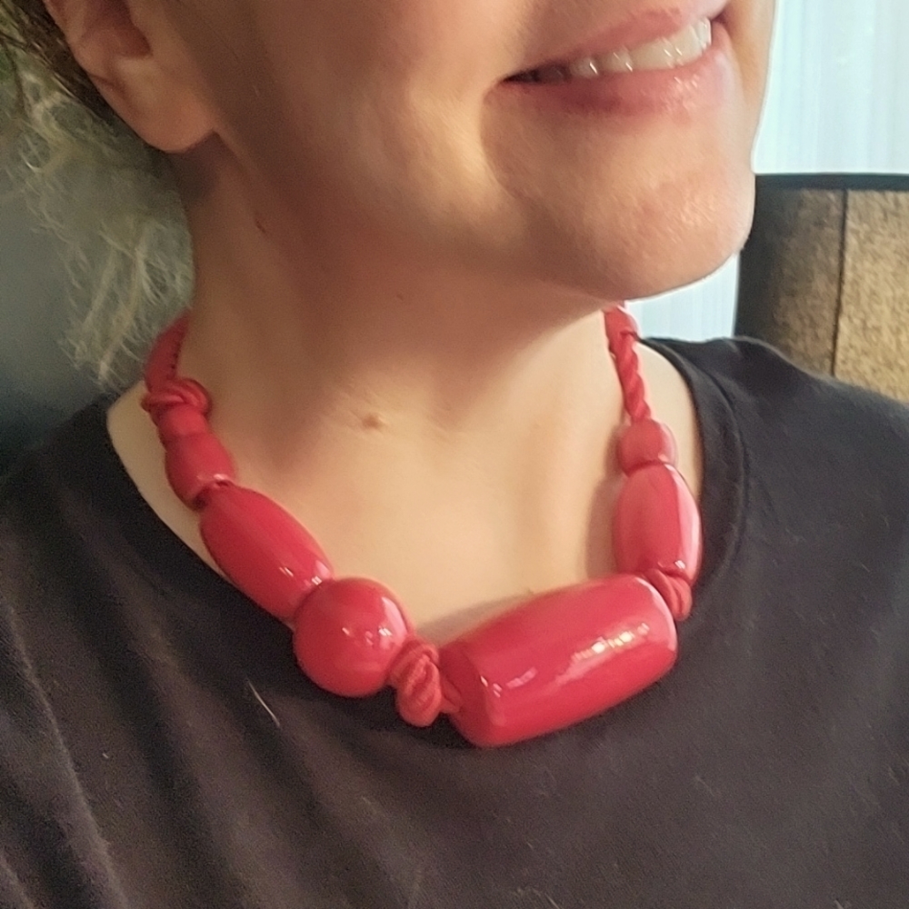 Vintage 80s chunky statement necklace